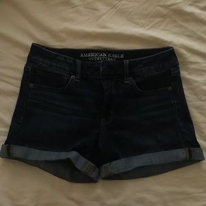 american eagle shorts size 6